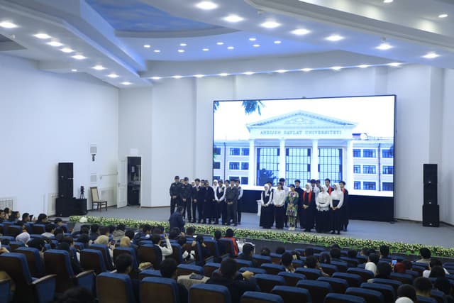 Talabalar o'rtasida “Yangi O‘zbekiston — yangicha fikr, yangicha mafkura, yangicha yondashuv” ko‘rik-tanlovi o‘tkazildi