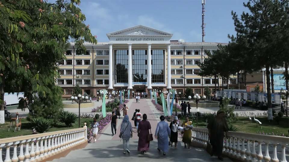 Andijon universiteti. Аду университет Андижан. Андижан государственный педагогический институт. Аграрный университет Ташкент.